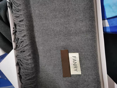 FANRY Men's Scarf Winter High-end Autumn and Winter Women's Scarf Pure Color Version of the Wild Thick Warm Gift Box
